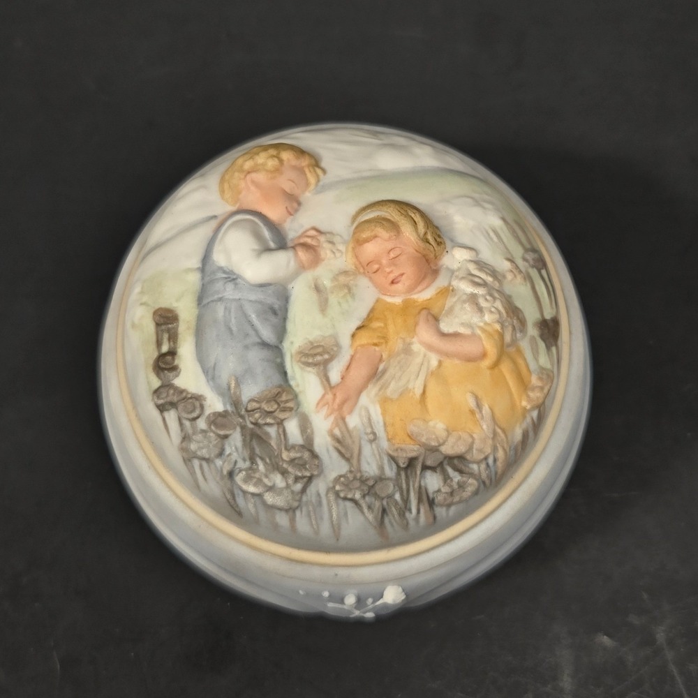 Avon 1985 Golden Dreams Porcelain Music Box Handpainted Bas Relief Children Box